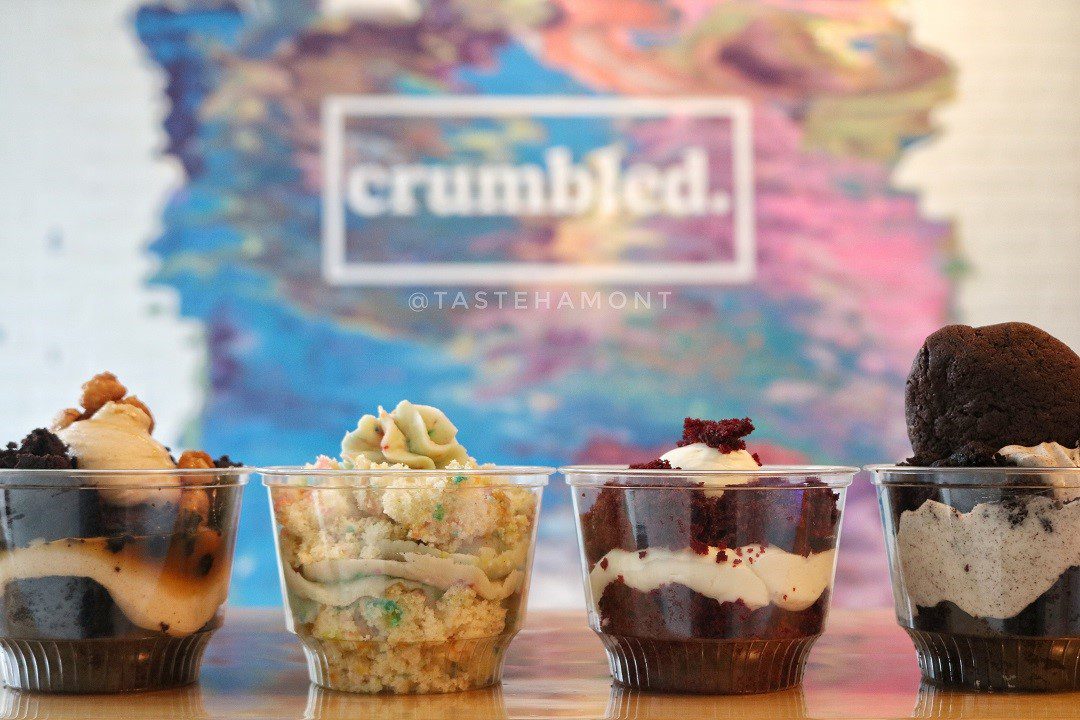 Crumbled cake cups