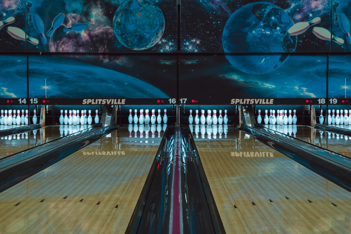 Splitsville bowling lanes