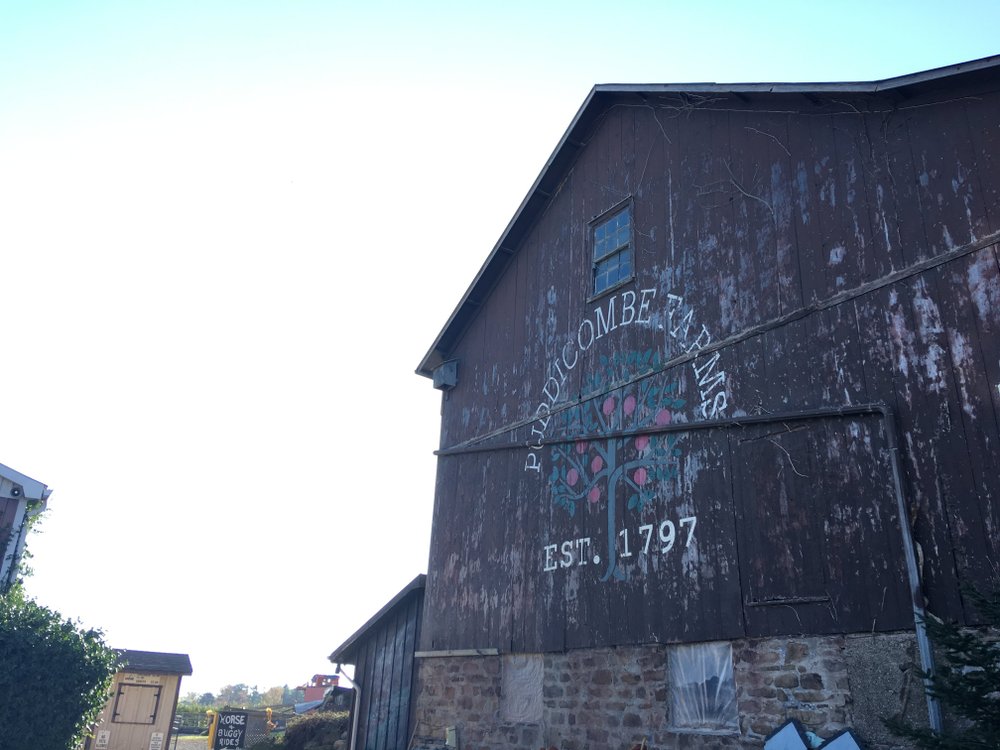 Picture of the barn at Puddicombe Farms.